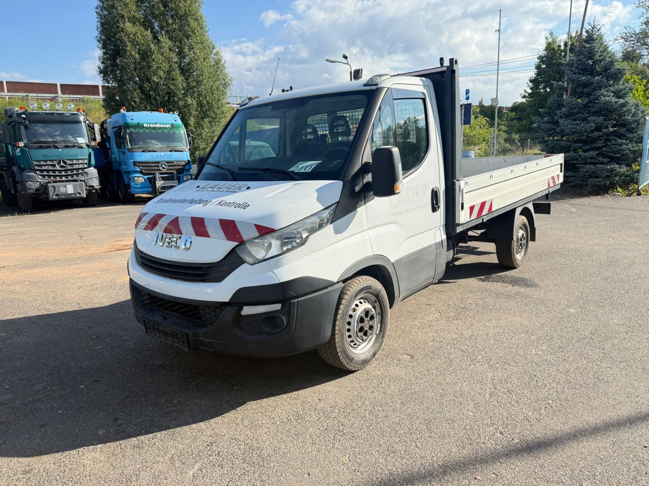 Iveco Daily 35 S 12 - Furgoneta caja abierta: foto 3 Iveco Daily 35 S 12 - Furgoneta caja abierta: foto 3