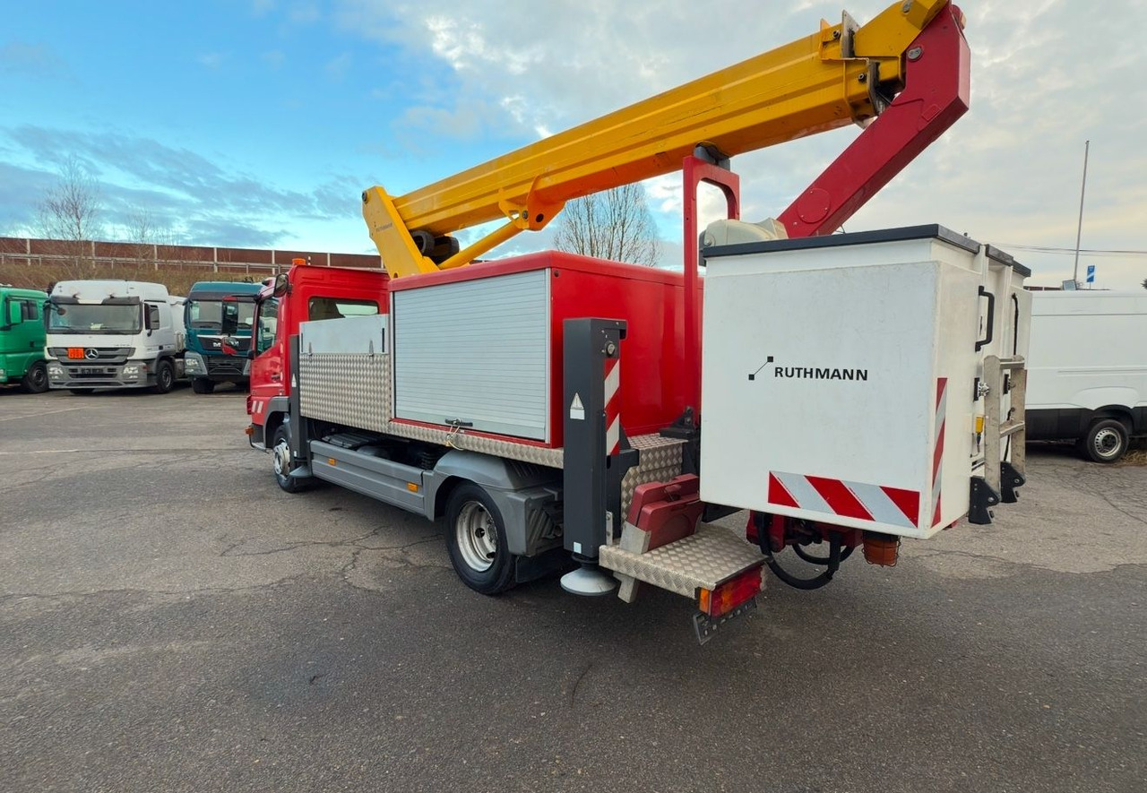 Camión con plataforma elevadora Mercedes-Benz Atego 816 2 4-Zyl. 4x2 Hebebühne: foto 6 Camión con plataforma elevadora Mercedes-Benz Atego 816 2 4-Zyl. 4x2 Hebebühne: foto 6