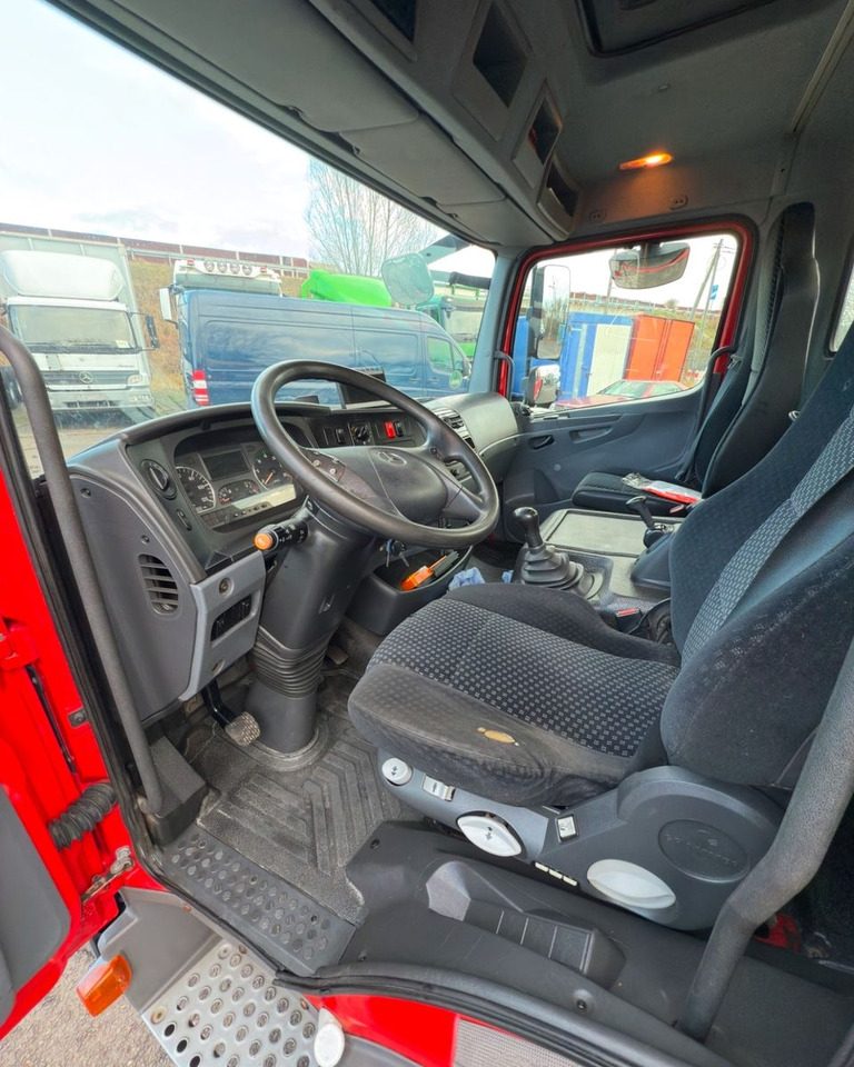 Camión con plataforma elevadora Mercedes-Benz Atego 816 2 4-Zyl. 4x2 Hebebühne: foto 9 Camión con plataforma elevadora Mercedes-Benz Atego 816 2 4-Zyl. 4x2 Hebebühne: foto 9