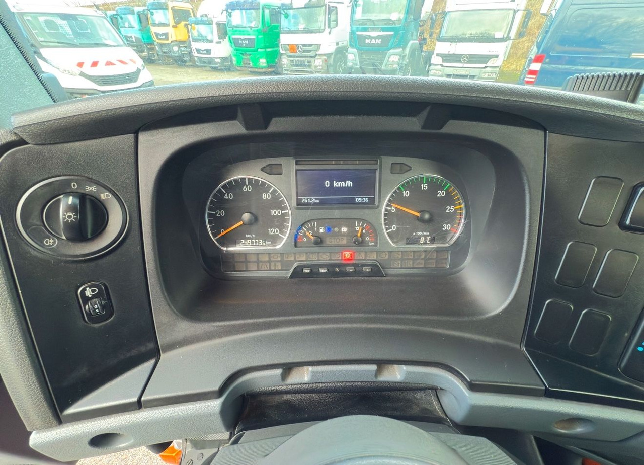 Camión con plataforma elevadora Mercedes-Benz Atego 816 2 4-Zyl. 4x2 Hebebühne: foto 12 Camión con plataforma elevadora Mercedes-Benz Atego 816 2 4-Zyl. 4x2 Hebebühne: foto 12