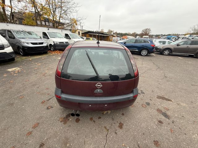 Opel Corsa 1.4 16V Elegance - Sedan: foto 5 Opel Corsa 1.4 16V Elegance - Sedan: foto 5