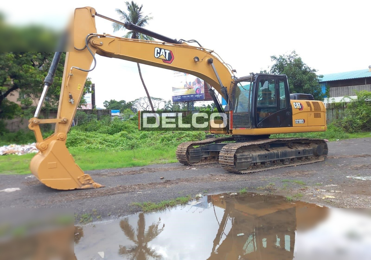 CATERPILLAR 323D3 - Excavadora de cadenas: foto 4 CATERPILLAR 323D3 - Excavadora de cadenas: foto 4
