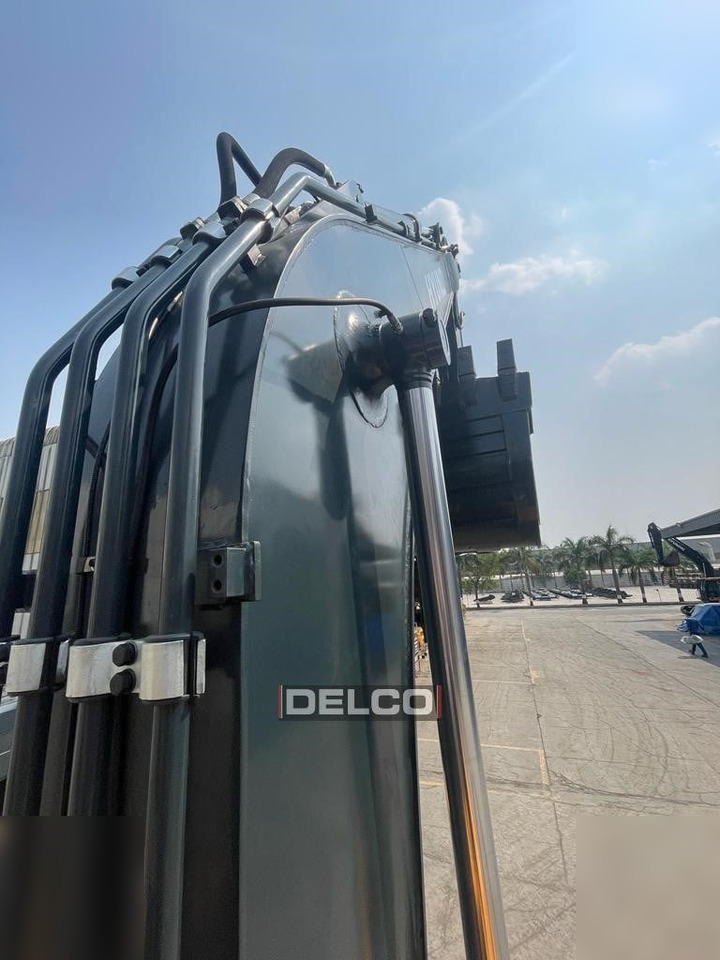 HYUNDAI ROBEX 215L SMART - Excavadora de cadenas: foto 5 HYUNDAI ROBEX 215L SMART - Excavadora de cadenas: foto 5