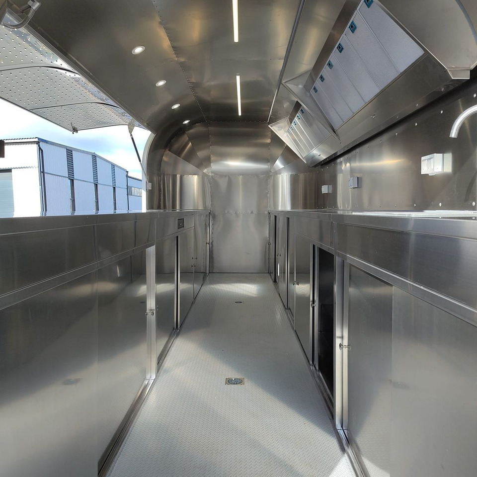 Esselmann Delistar Foodtruck 6000 ähn. Airstream - Remolque venta ambulante: foto 2 Esselmann Delistar Foodtruck 6000 ähn. Airstream - Remolque venta ambulante: foto 2