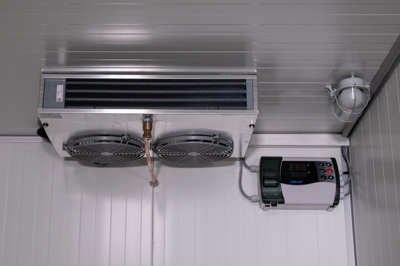 Esselmann ESSELMANN Kühlanhänger FT2 Kühlkoffer - Remolque frigorífico: foto 4 Esselmann ESSELMANN Kühlanhänger FT2 Kühlkoffer - Remolque frigorífico: foto 4