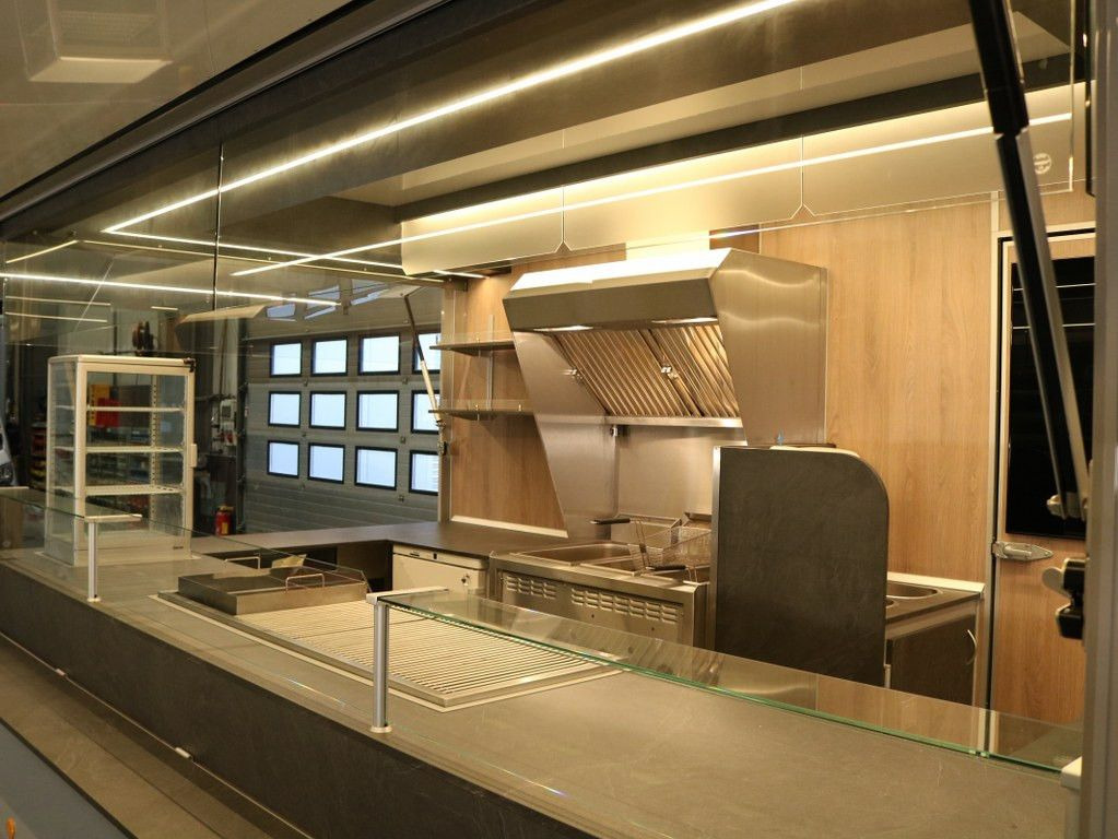 Esselmann Imbiss Foodtrailer Verkaufsanhänger - Remolque venta ambulante: foto 4 Esselmann Imbiss Foodtrailer Verkaufsanhänger - Remolque venta ambulante: foto 4