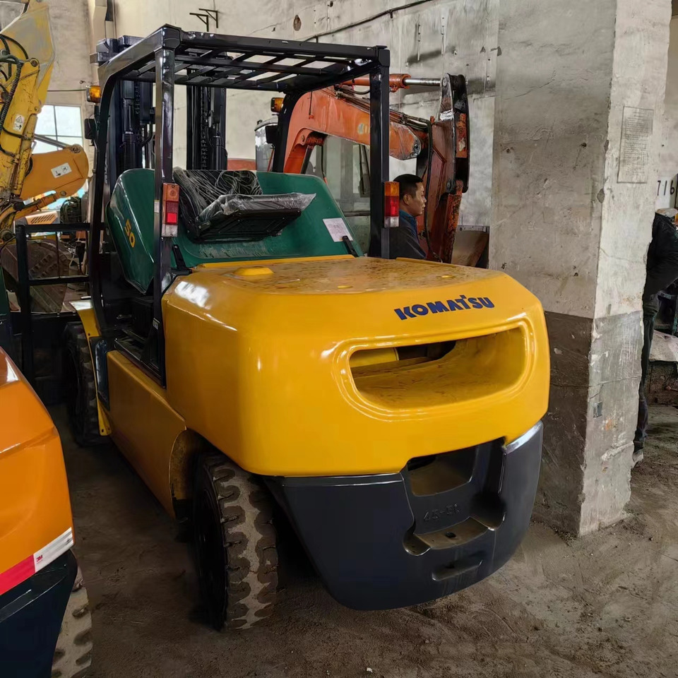 Komatsu FD50 - Plataforma de tijeras: foto 4 Komatsu FD50 - Plataforma de tijeras: foto 4