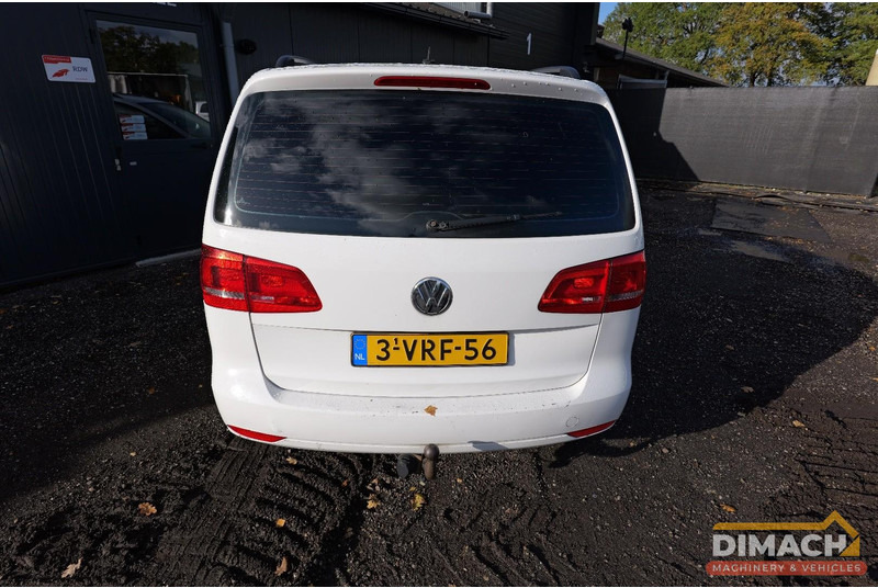 Volkswagen Touran VAN 1.6 TDI 77 KW AUT Volkswagen Touran grijs kenteken DSG automaat diesel - Furgoneta pequeña: foto 3 Volkswagen Touran VAN 1.6 TDI 77 KW AUT Volkswagen Touran grijs kenteken DSG automaat diesel - Furgoneta pequeña: foto 3