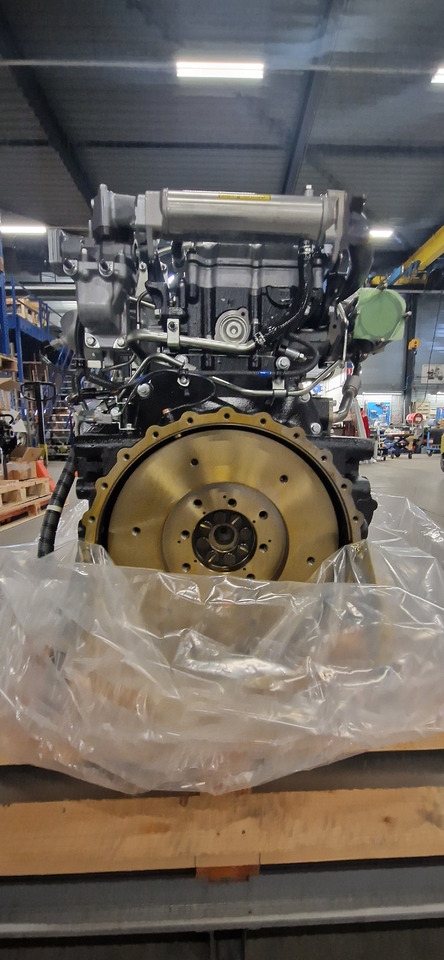 Isuzu 4HK1XYSJ-01-02-03 - Motor para Excavadora: foto 4 Isuzu 4HK1XYSJ-01-02-03 - Motor para Excavadora: foto 4