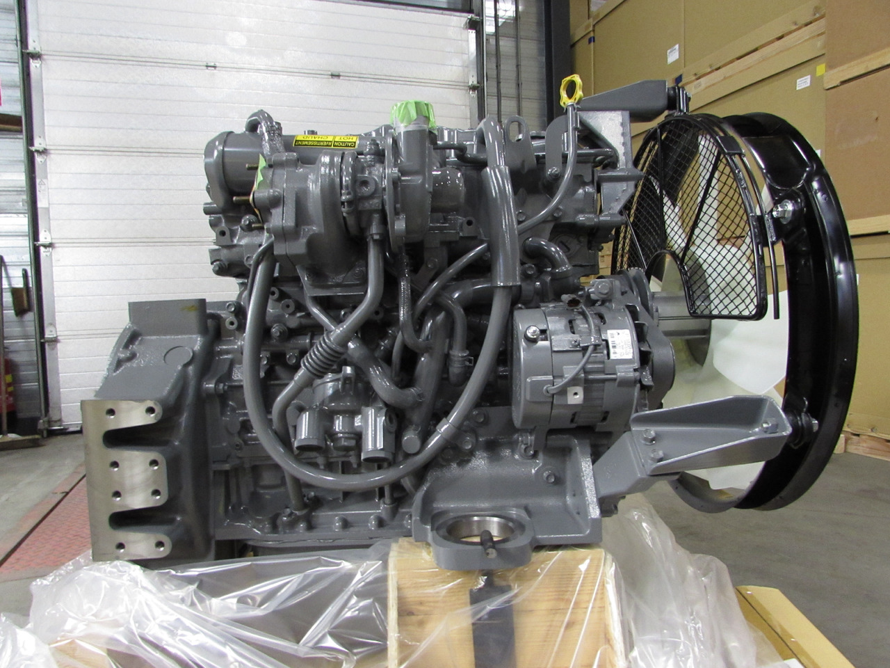 Isuzu 4JJ1XYSS-01 - Motor para Excavadora: foto 1 Isuzu 4JJ1XYSS-01 - Motor para Excavadora: foto 1