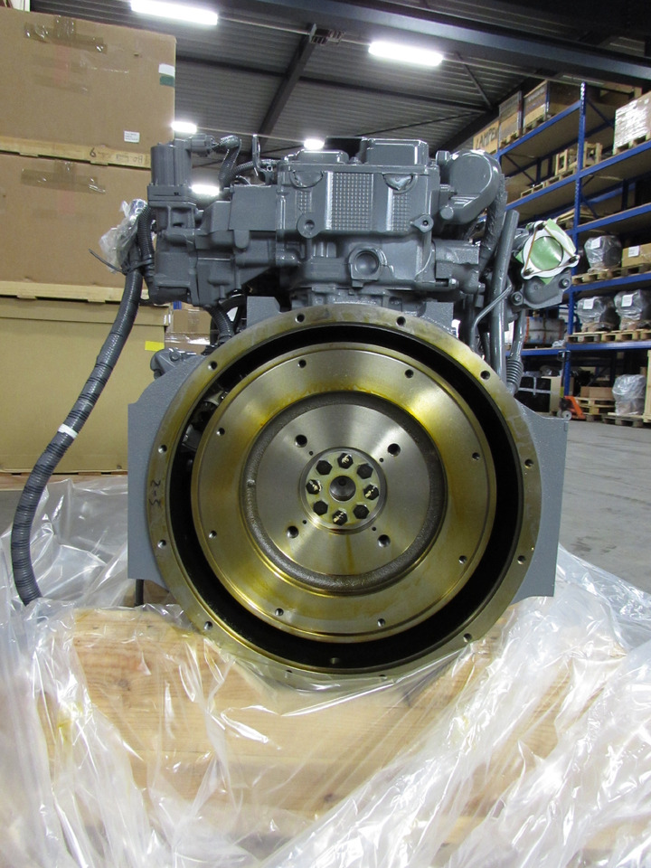 Isuzu 4JJ1XYSS-01 - Motor para Excavadora: foto 2 Isuzu 4JJ1XYSS-01 - Motor para Excavadora: foto 2