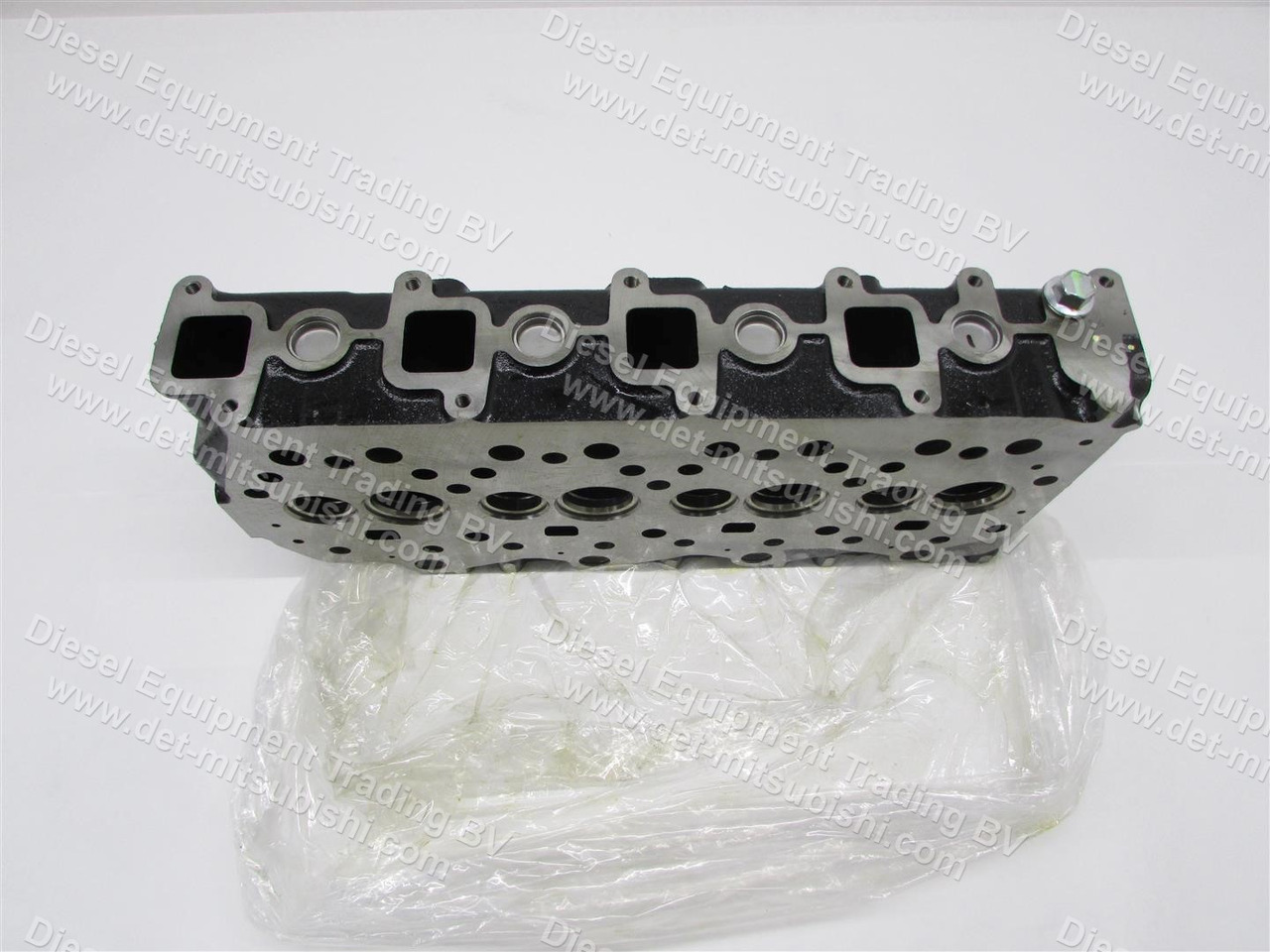MITSUBISHI HEAD ASM; CYLINDER S4S INDIRECT (W/O VALVES) - Cabezal de bloque para Maquinaria industrial: foto 3 MITSUBISHI HEAD ASM; CYLINDER S4S INDIRECT (W/O VALVES) - Cabezal de bloque para Maquinaria industrial: foto 3