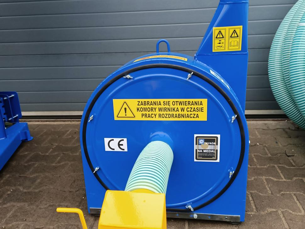 Dozamech Getreidebrecher / Grain crusher / Broyeur à grains / Trituratore / Измельчитель / Rozdrabniacz - Maquinaria ganadera: foto 1 Dozamech Getreidebrecher / Grain crusher / Broyeur à grains / Trituratore / Измельчитель / Rozdrabniacz - Maquinaria ganadera: foto 1