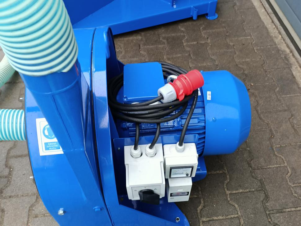 Dozamech Getreidebrecher / Grain crusher / Broyeur à grains / Trituratore / Измельчитель / Rozdrabniacz - Maquinaria ganadera: foto 3 Dozamech Getreidebrecher / Grain crusher / Broyeur à grains / Trituratore / Измельчитель / Rozdrabniacz - Maquinaria ganadera: foto 3