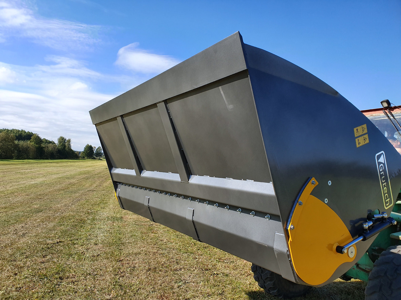 Cazo cargador para Maquinaria agrícola nuevo Grutech Futterverteiler / Bucket with screw / Godet avec vis / Cazo con sinfín / Benna con coclea / Ковш со шнеком / Łyżka ze ślimakiem 1,6 m: foto 8 Cazo cargador para Maquinaria agrícola nuevo Grutech Futterverteiler / Bucket with screw / Godet avec vis / Cazo con sinfín / Benna con coclea / Ковш со шнеком / Łyżka ze ślimakiem 1,6 m: foto 8