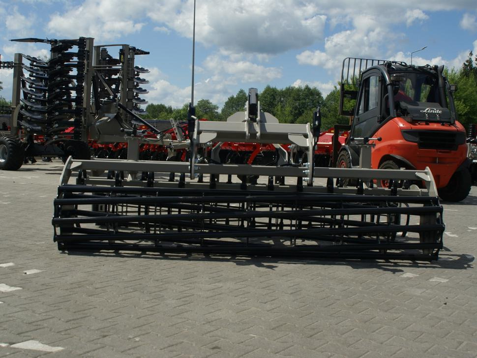 Combinado de siembra nuevo ROLEX Saatbettkombination / Cultivator / Vibroculteur combinable / Unita per coltivazione e semina / Почвообрабатывающий посевной агрегат / Agregat uprawowo-siewny 3 m: foto 10 Combinado de siembra nuevo ROLEX Saatbettkombination / Cultivator / Vibroculteur combinable / Unita per coltivazione e semina / Почвообрабатывающий посевной агрегат / Agregat uprawowo-siewny 3 m: foto 10