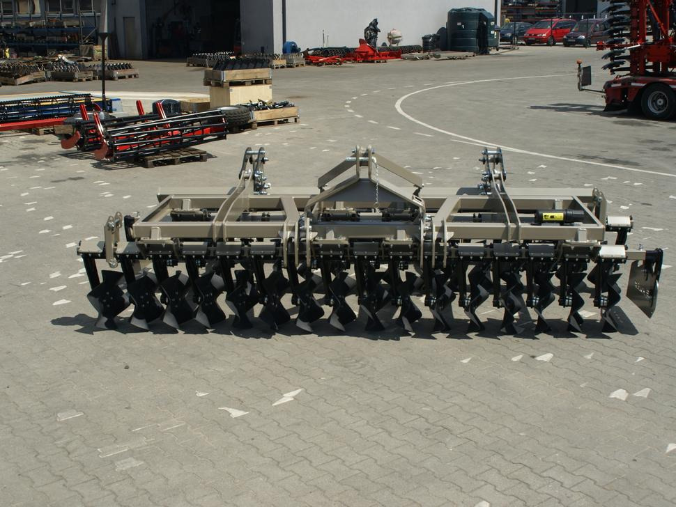 ROLEX Scheibenegge / Cross-Cutter harrow / Dechaumeur cross-cutter / Cross Cutter erpice / Борона с поперечным катком жёсткий/ Brona cross cutter sztywna 4 m - Rastras: foto 4 ROLEX Scheibenegge / Cross-Cutter harrow / Dechaumeur cross-cutter / Cross Cutter erpice / Борона с поперечным катком жёсткий/ Brona cross cutter sztywna 4 m - Rastras: foto 4