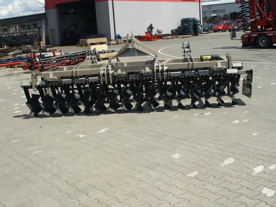 ROLEX Scheibenegge / Cross-Cutter harrow / Dechaumeur cross-cutter / Cross Cutter erpice / Борона с поперечным катком жёсткий/ Brona cross cutter sztywna 4 m - Rastras: foto 3 ROLEX Scheibenegge / Cross-Cutter harrow / Dechaumeur cross-cutter / Cross Cutter erpice / Борона с поперечным катком жёсткий/ Brona cross cutter sztywna 4 m - Rastras: foto 3