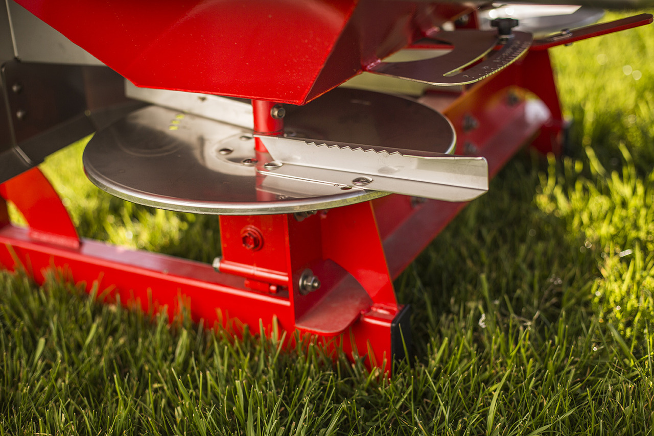 WOPROL Düngerstreuer / Fertilizer spreader / Epandeur d'engrais / Rozsiewacz nawozów 600 kg - Esparcidor de fertilizantes: foto 3 WOPROL Düngerstreuer / Fertilizer spreader / Epandeur d'engrais / Rozsiewacz nawozów 600 kg - Esparcidor de fertilizantes: foto 3