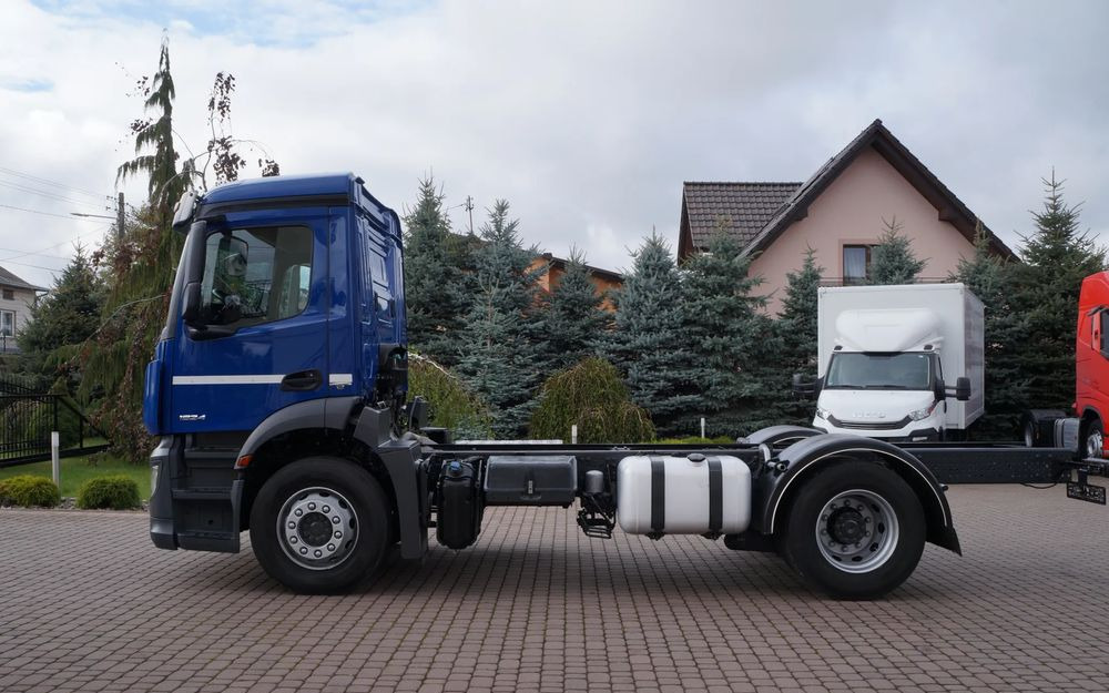 Mercedes-Benz ANTOS 1824 ACTROS EURO 6 RAMA DO ZABUDOWY ROZSTAW OSI 3.80M ANTOS 1830 1827 - Camión chasis: foto 4 Mercedes-Benz ANTOS 1824 ACTROS EURO 6 RAMA DO ZABUDOWY ROZSTAW OSI 3.80M ANTOS 1830 1827 - Camión chasis: foto 4