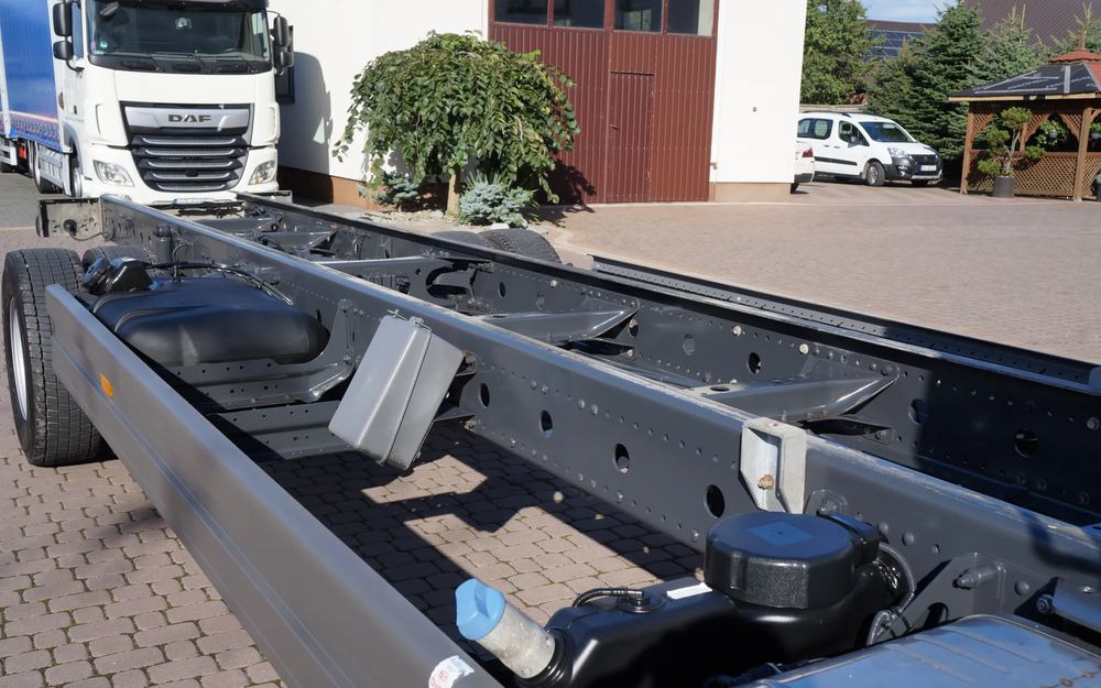 Camión chasis Mercedes-Benz ATEGO 1318 EURO 5 RAMA DO ZABUDOWY MANUAL 1322: foto 10
