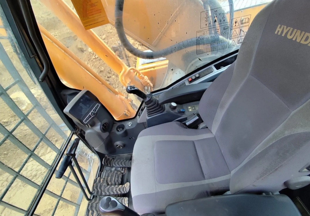 HYUNDAI NLC 300 - Excavadora de cadenas: foto 3 HYUNDAI NLC 300 - Excavadora de cadenas: foto 3