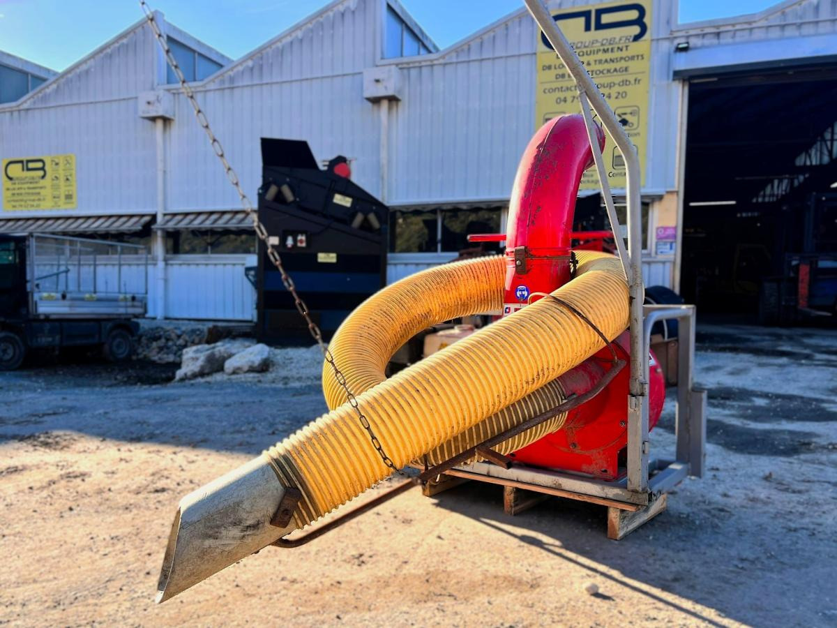 ASPIRATEUR A FEUILLE MOTORISÉ SUR BERCE (NET TVA) - Aspirador industrial: foto 1 ASPIRATEUR A FEUILLE MOTORISÉ SUR BERCE (NET TVA) - Aspirador industrial: foto 1