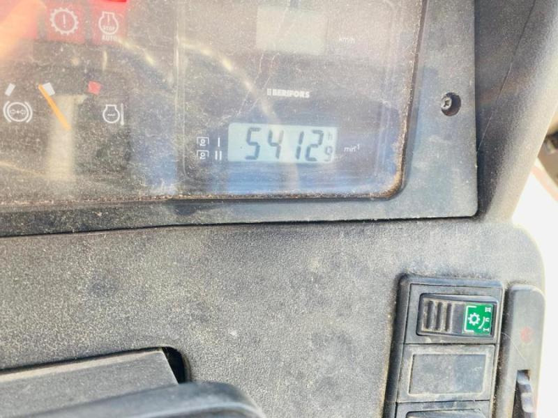 Tractor CASE IH CVX 150: foto 12 Tractor CASE IH CVX 150: foto 12