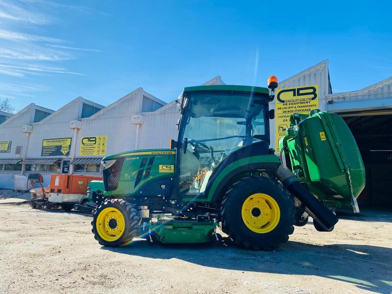 John Deere 2038R avec plateau de coupe et bas de ramassage - Mini tractor: foto 2 John Deere 2038R avec plateau de coupe et bas de ramassage - Mini tractor: foto 2