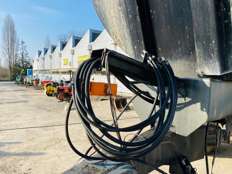 Remolque volquete agrícola RECORD R TP17 REMORQUE AGRICOLE: foto 9 Remolque volquete agrícola RECORD R TP17 REMORQUE AGRICOLE: foto 9