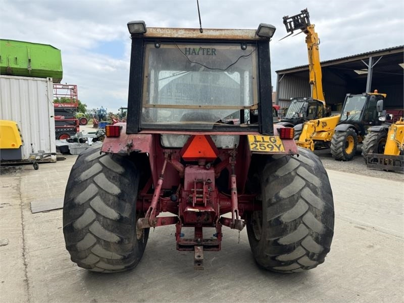 Tractor International 533 Tractor: foto 6 Tractor International 533 Tractor: foto 6