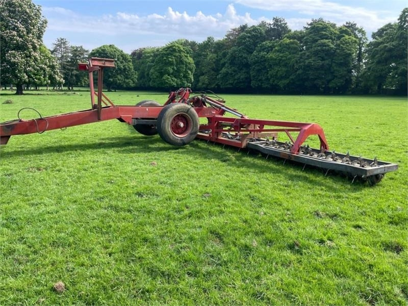 K-Two AE-RO II 9.6 Meter Grassland Aerator - Maquinaria de jardinería: foto 3 K-Two AE-RO II 9.6 Meter Grassland Aerator - Maquinaria de jardinería: foto 3