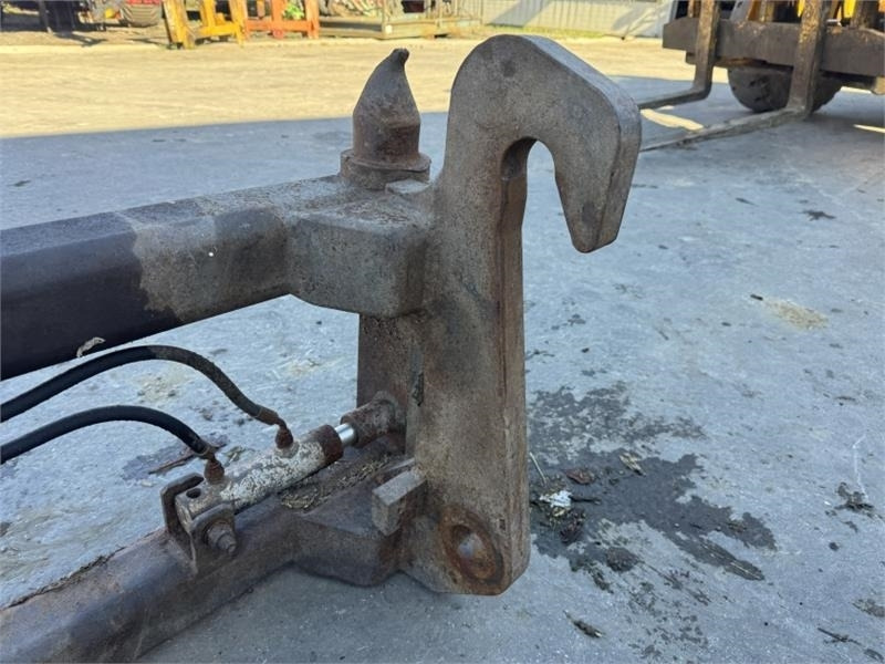 Kramer to Pin and Cone Adaptor Plate - Excavadora de cadenas: foto 4 Kramer to Pin and Cone Adaptor Plate - Excavadora de cadenas: foto 4