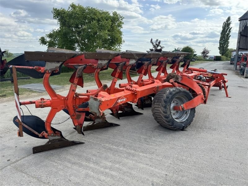 Kuhn VT1180M6H 5+1 Semi Mounted Plough - Arado: foto 2 Kuhn VT1180M6H 5+1 Semi Mounted Plough - Arado: foto 2