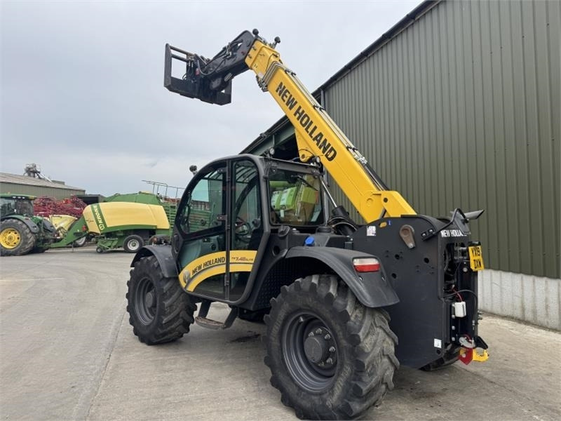 New Holland TH 7.42 Elite Telehandler**Merlo Headstock** - Manipulador telescópico: foto 4 New Holland TH 7.42 Elite Telehandler**Merlo Headstock** - Manipulador telescópico: foto 4