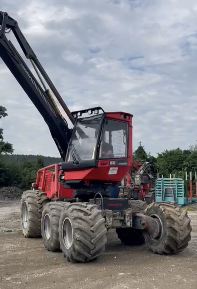 KOMATSU 911.5 / GŁOWICA C93 / CIĄGNIK LEŚNY / SERWISOWANY - Procesadora forestal: foto 4 KOMATSU 911.5 / GŁOWICA C93 / CIĄGNIK LEŚNY / SERWISOWANY - Procesadora forestal: foto 4