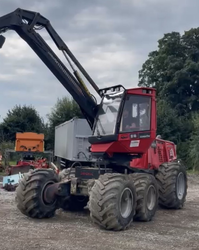 KOMATSU 911.5 / GŁOWICA C93 / CIĄGNIK LEŚNY / SERWISOWANY - Procesadora forestal: foto 2 KOMATSU 911.5 / GŁOWICA C93 / CIĄGNIK LEŚNY / SERWISOWANY - Procesadora forestal: foto 2