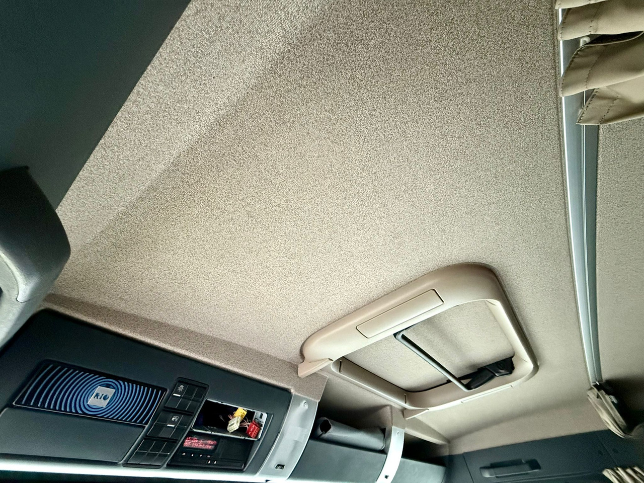 Camión isotérmico MAN TGM 15.250 / IZOTERMA / WINDA / 18 EUROPALET / ŁADOWNOŚĆ 7 615 KG / 150 TYŚ KM / AUTOMAT / JAK NOWY / 2020 ROK / KONTENER: foto 21 Camión isotérmico MAN TGM 15.250 / IZOTERMA / WINDA / 18 EUROPALET / ŁADOWNOŚĆ 7 615 KG / 150 TYŚ KM / AUTOMAT / JAK NOWY / 2020 ROK / KONTENER: foto 21