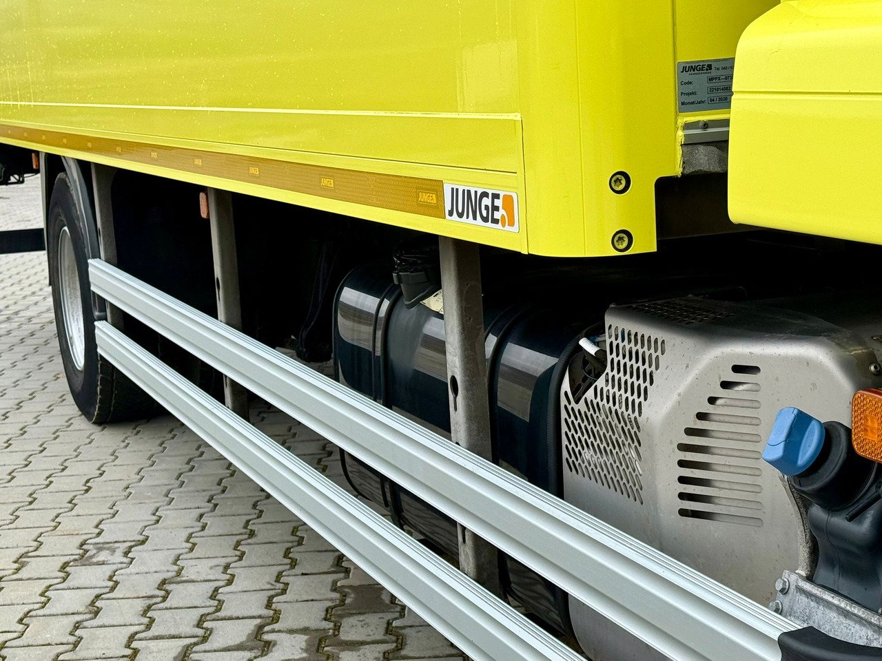 Camión isotérmico MAN TGM 15.250 / IZOTERMA / WINDA / 18 EUROPALET / ŁADOWNOŚĆ 7 615 KG / 150 TYŚ KM / AUTOMAT / JAK NOWY / 2020 ROK / KONTENER: foto 11 Camión isotérmico MAN TGM 15.250 / IZOTERMA / WINDA / 18 EUROPALET / ŁADOWNOŚĆ 7 615 KG / 150 TYŚ KM / AUTOMAT / JAK NOWY / 2020 ROK / KONTENER: foto 11