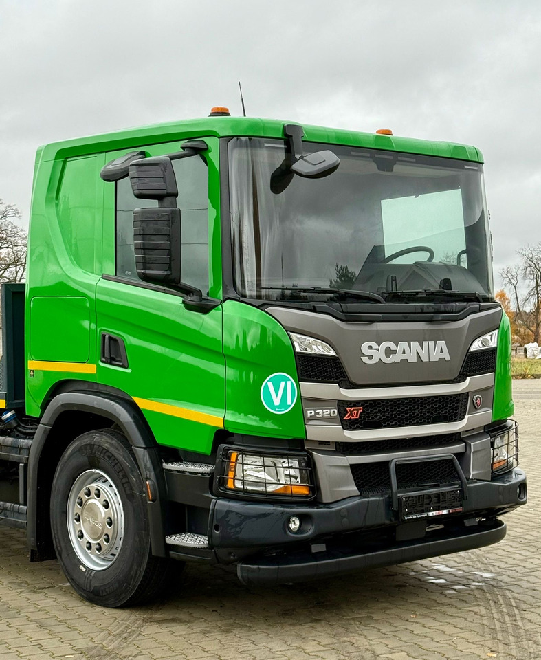 SCANIA P320 / PLATFORMA / NOWY / 5 TYŚ KM / SYPIALKA / 2023 ROK / CAŁA NA PODUSZKACH / 7.7 M DŁUGOŚCI / LAWETA / DO PRZEWOZU MASZYN ROLNICZYCH ITP - Camión caja abierta: foto 5 SCANIA P320 / PLATFORMA / NOWY / 5 TYŚ KM / SYPIALKA / 2023 ROK / CAŁA NA PODUSZKACH / 7.7 M DŁUGOŚCI / LAWETA / DO PRZEWOZU MASZYN ROLNICZYCH ITP - Camión caja abierta: foto 5