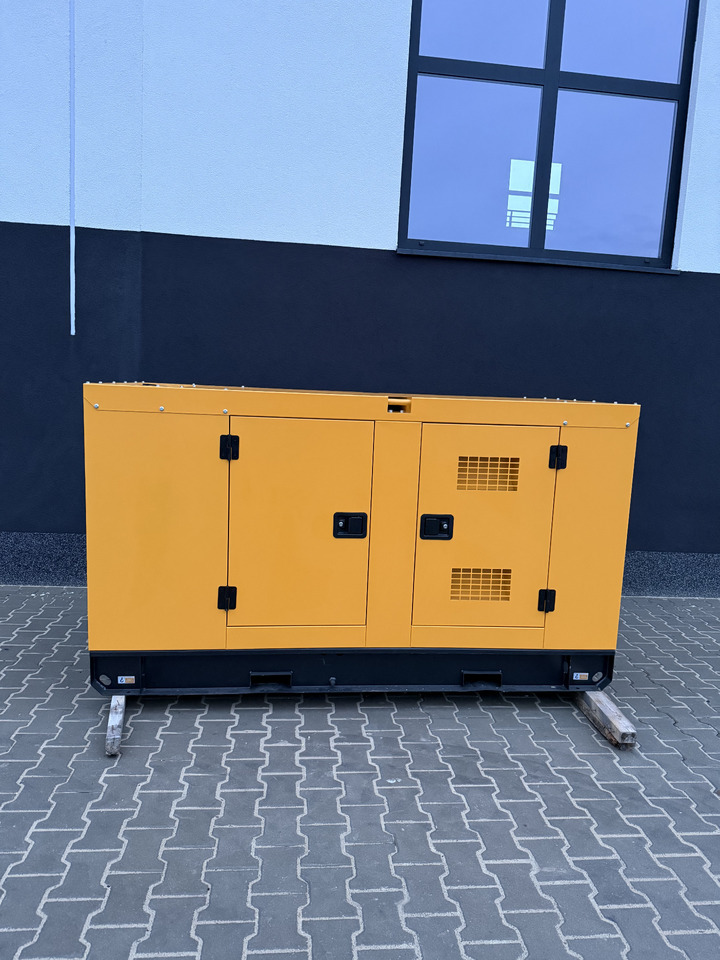 Iveco 100 kVA / 80 kW - Generador industriale: foto 2 Iveco 100 kVA / 80 kW - Generador industriale: foto 2