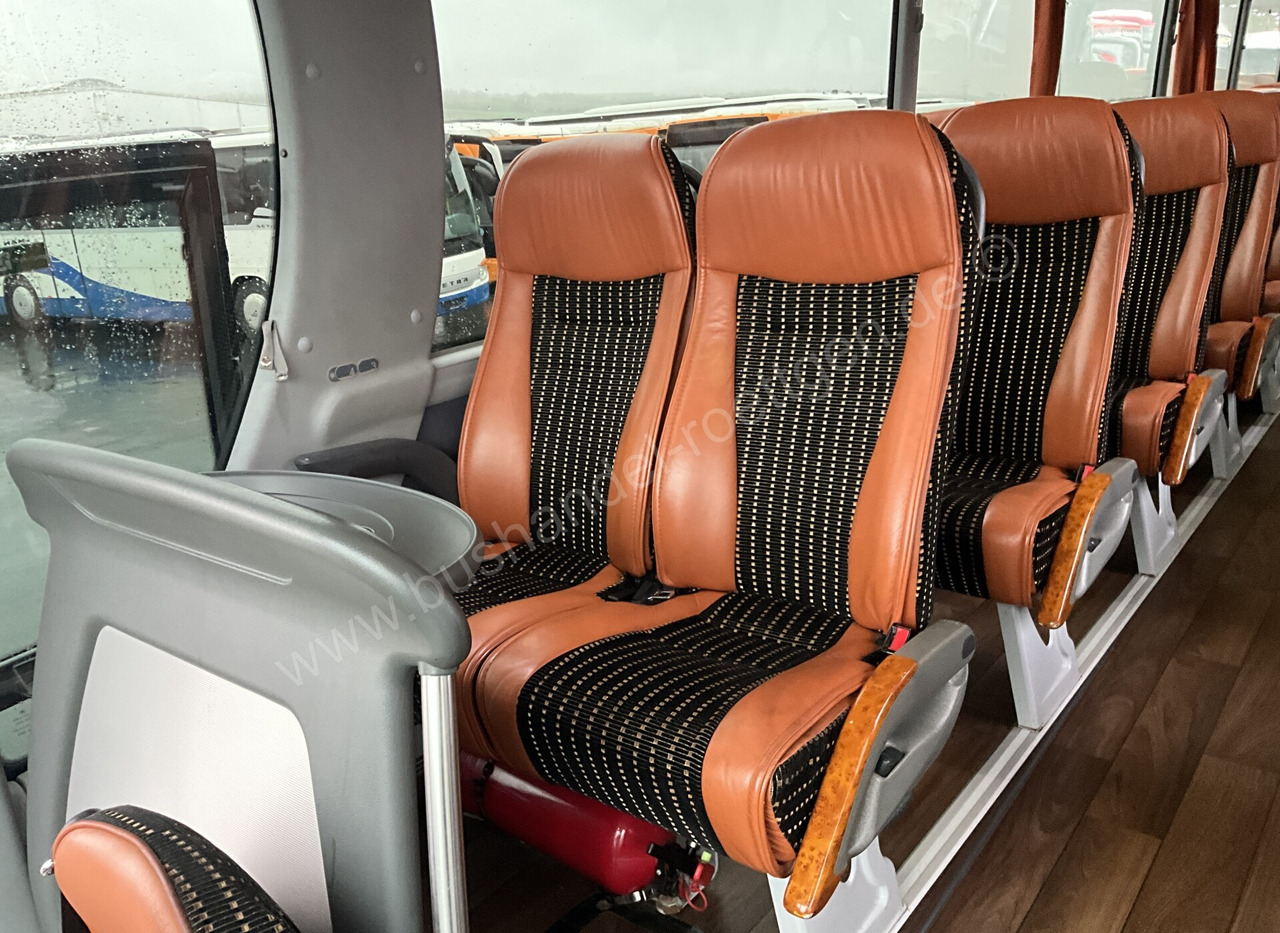 Autocar MAN R09: foto 11 Autocar MAN R09: foto 11