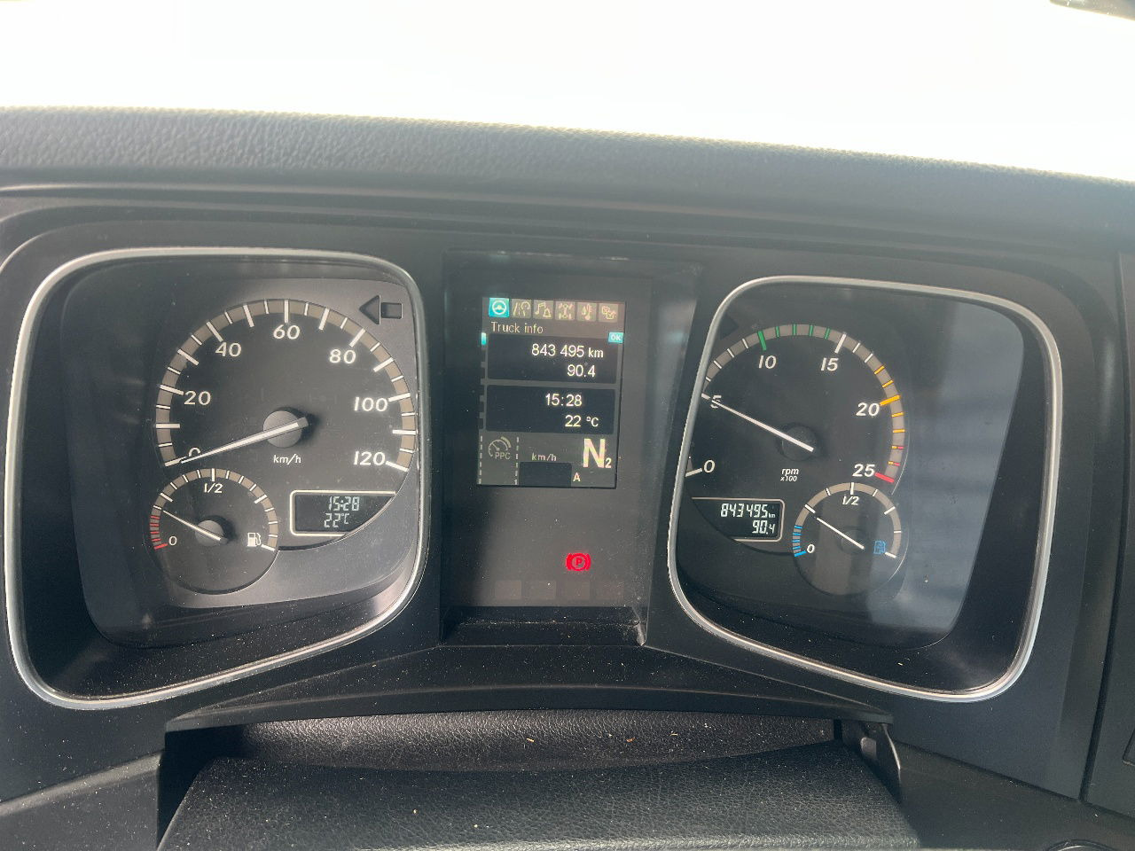 Cabeza tractora Mercedes-Benz Actros 1842 Mega, New tacho: foto 15