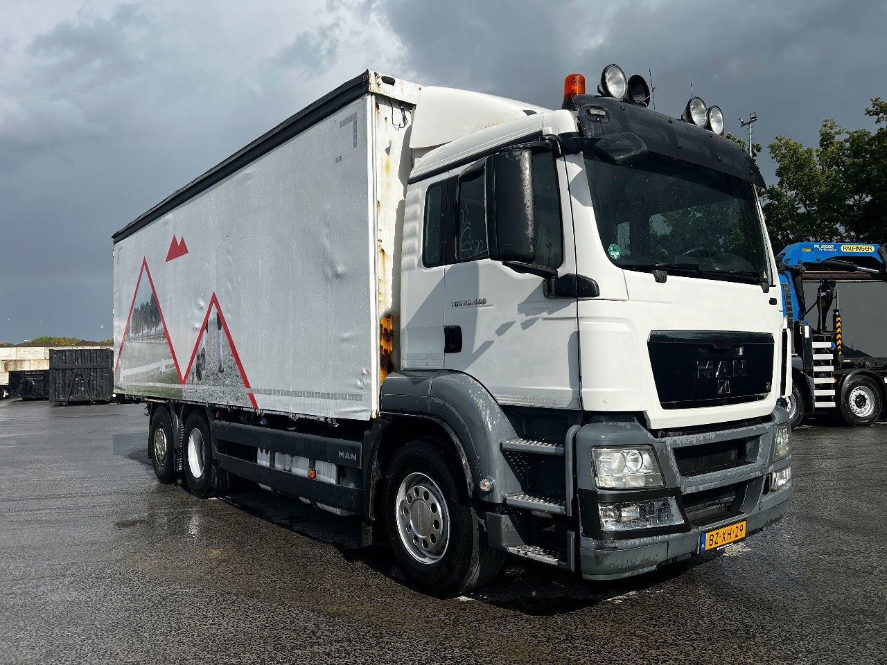 MAN TGS 26.400 6x2, Euro 5 - Camión lona: foto 2 MAN TGS 26.400 6x2, Euro 5 - Camión lona: foto 2