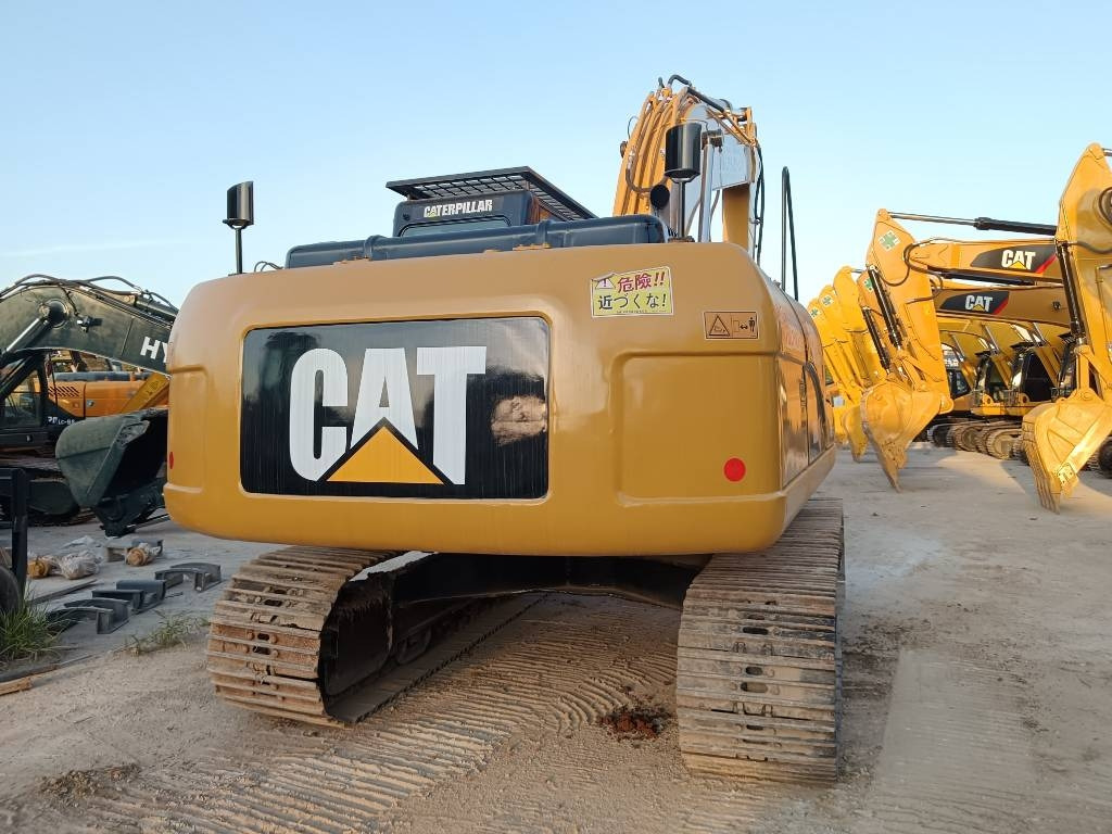 CAT 320D2 - Excavadora de cadenas: foto 1 CAT 320D2 - Excavadora de cadenas: foto 1