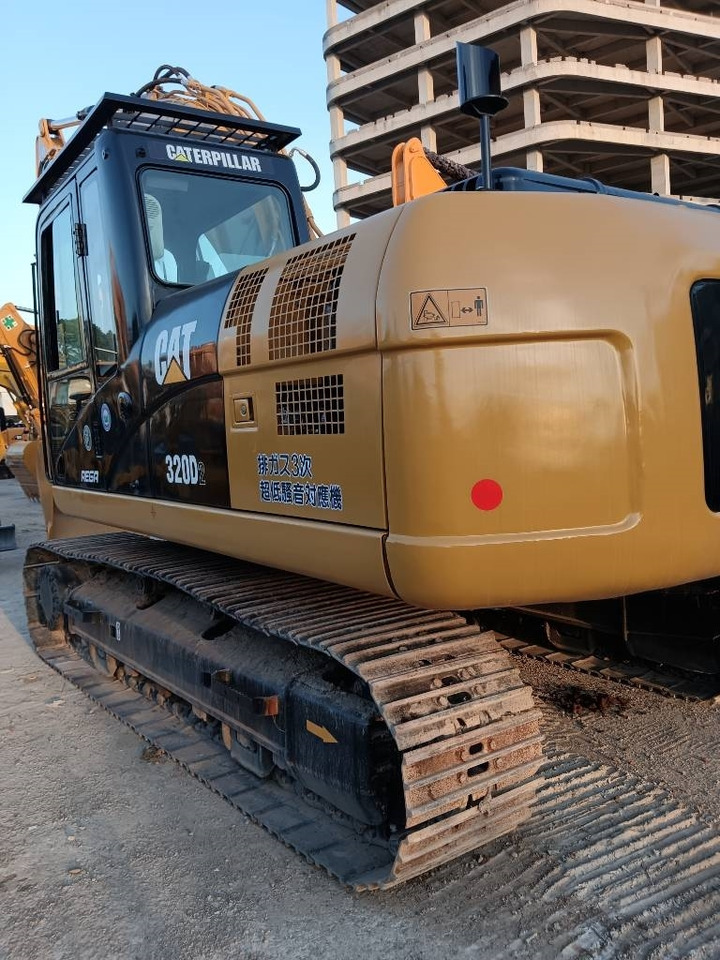 Excavadora de cadenas CAT 320D2: foto 9