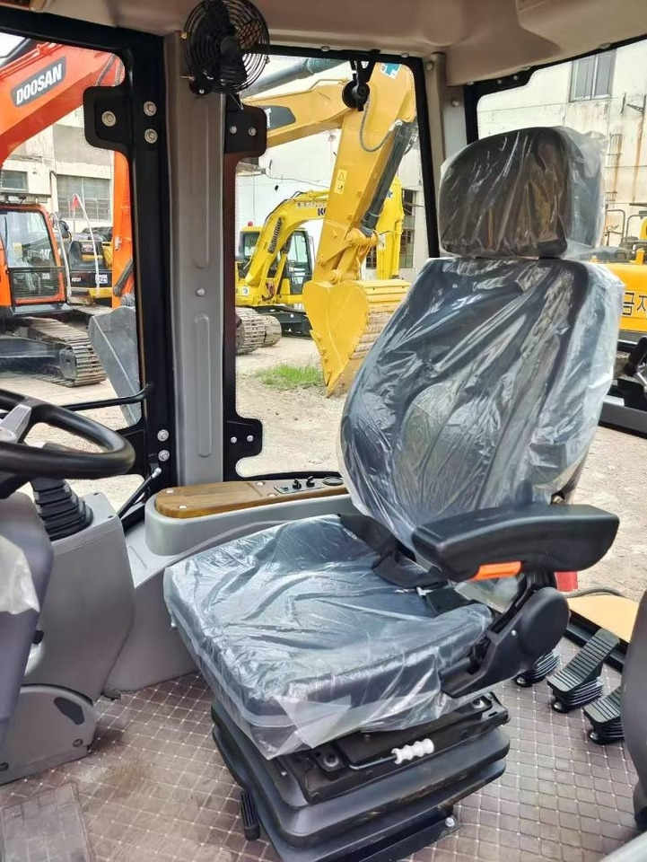 CAT 420 F 100% Brand new machine - Retroexcavadora: foto 2 CAT 420 F 100% Brand new machine - Retroexcavadora: foto 2