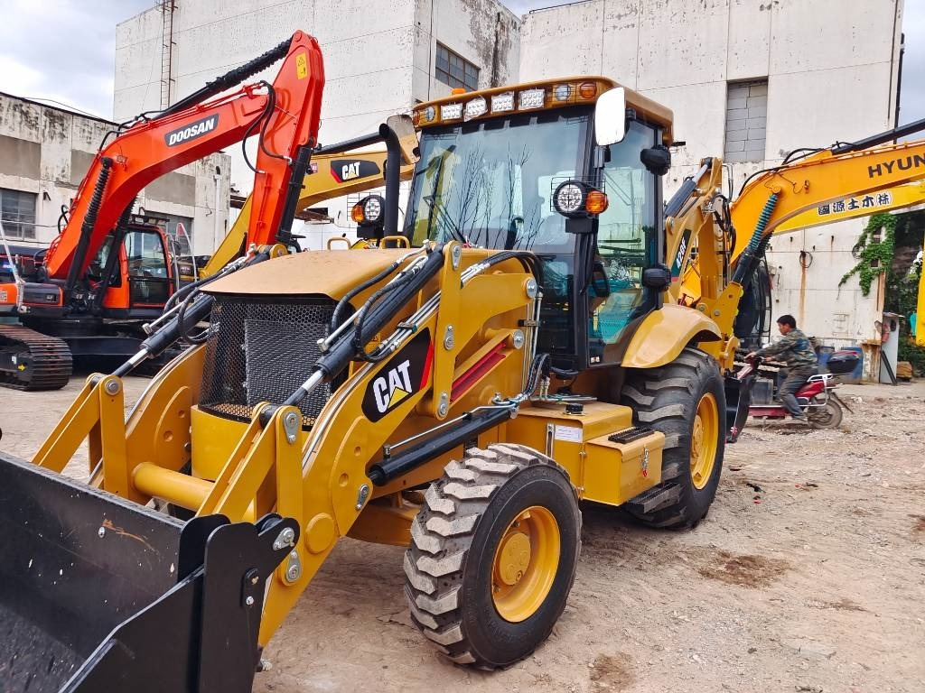 Leasing de  CAT 420 F CAT 420 F: foto 6
