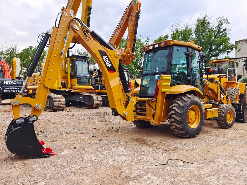 Leasing de  CAT 420 F CAT 420 F: foto 12