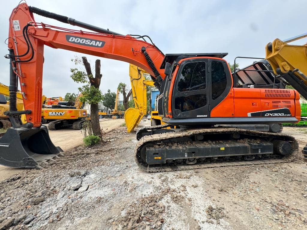 Doosan DX 300 LC LR - Excavadora de cadenas: foto 1 Doosan DX 300 LC LR - Excavadora de cadenas: foto 1